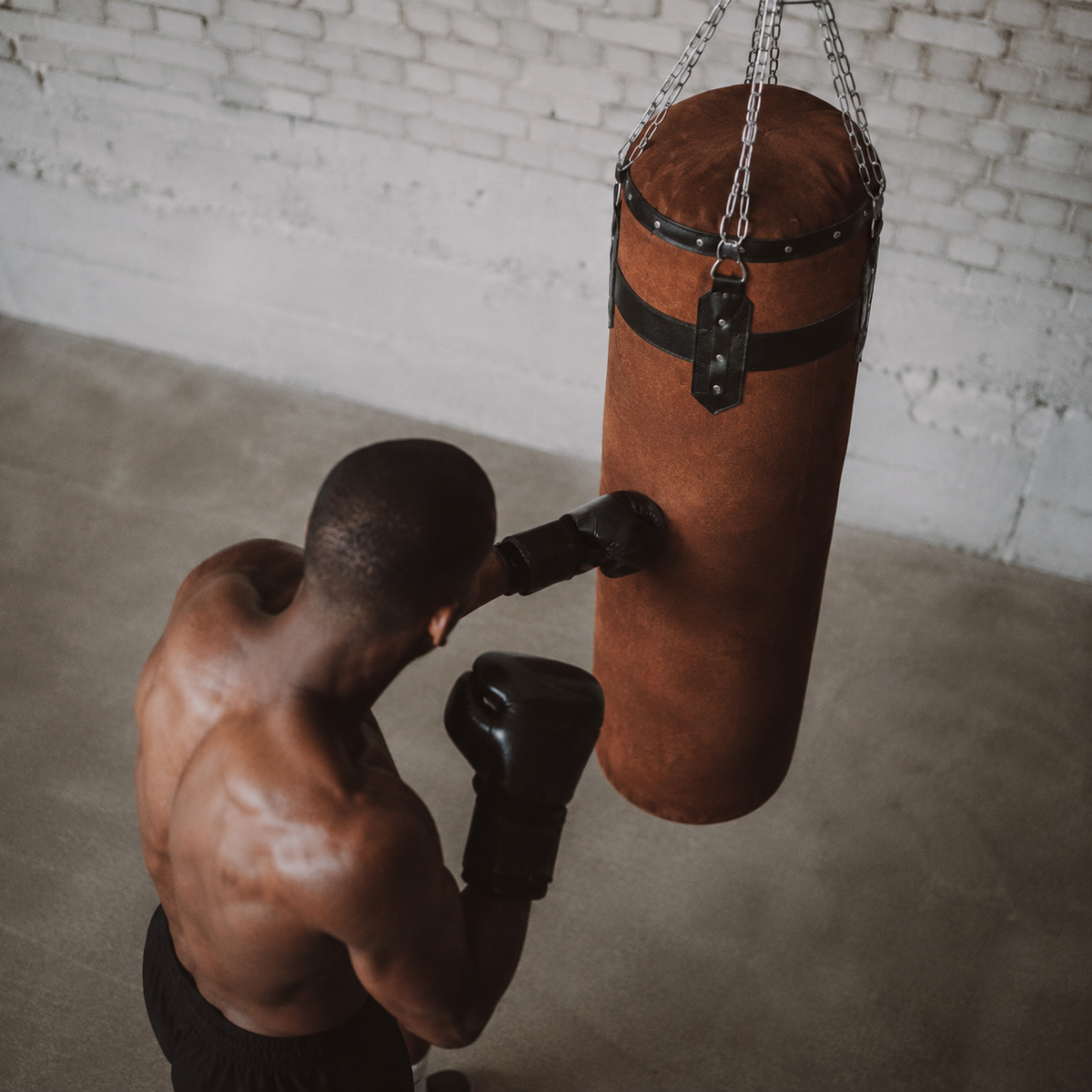 Sac de Frappe Suspendu à Remplir – Boxe, MMA, Muay Thai et Arts Martiaux